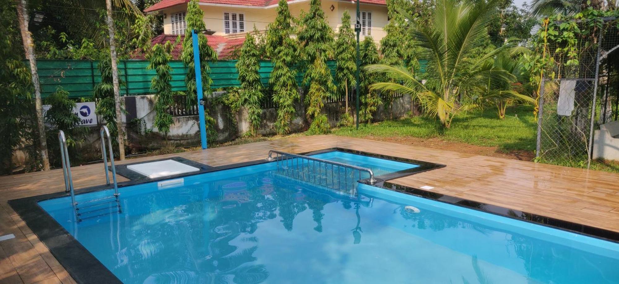 Dolphin Enclave Service Studio Apartments Kalpetta Exterior foto