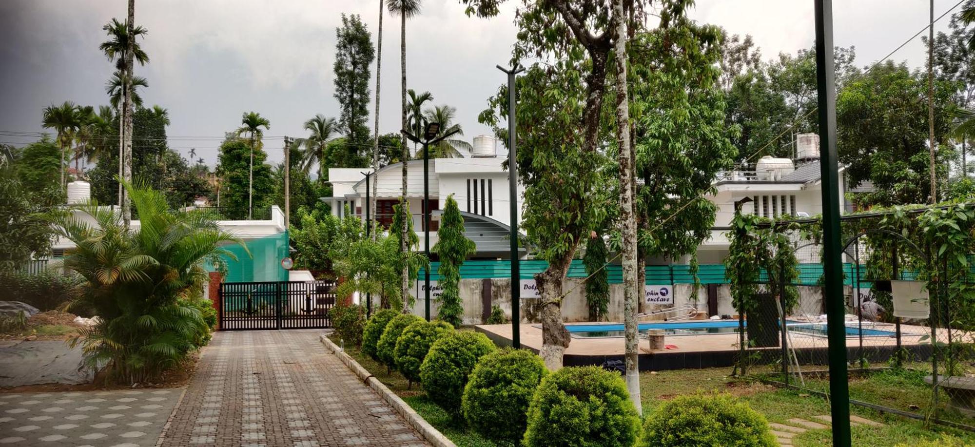 Dolphin Enclave Service Studio Apartments Kalpetta Exterior foto