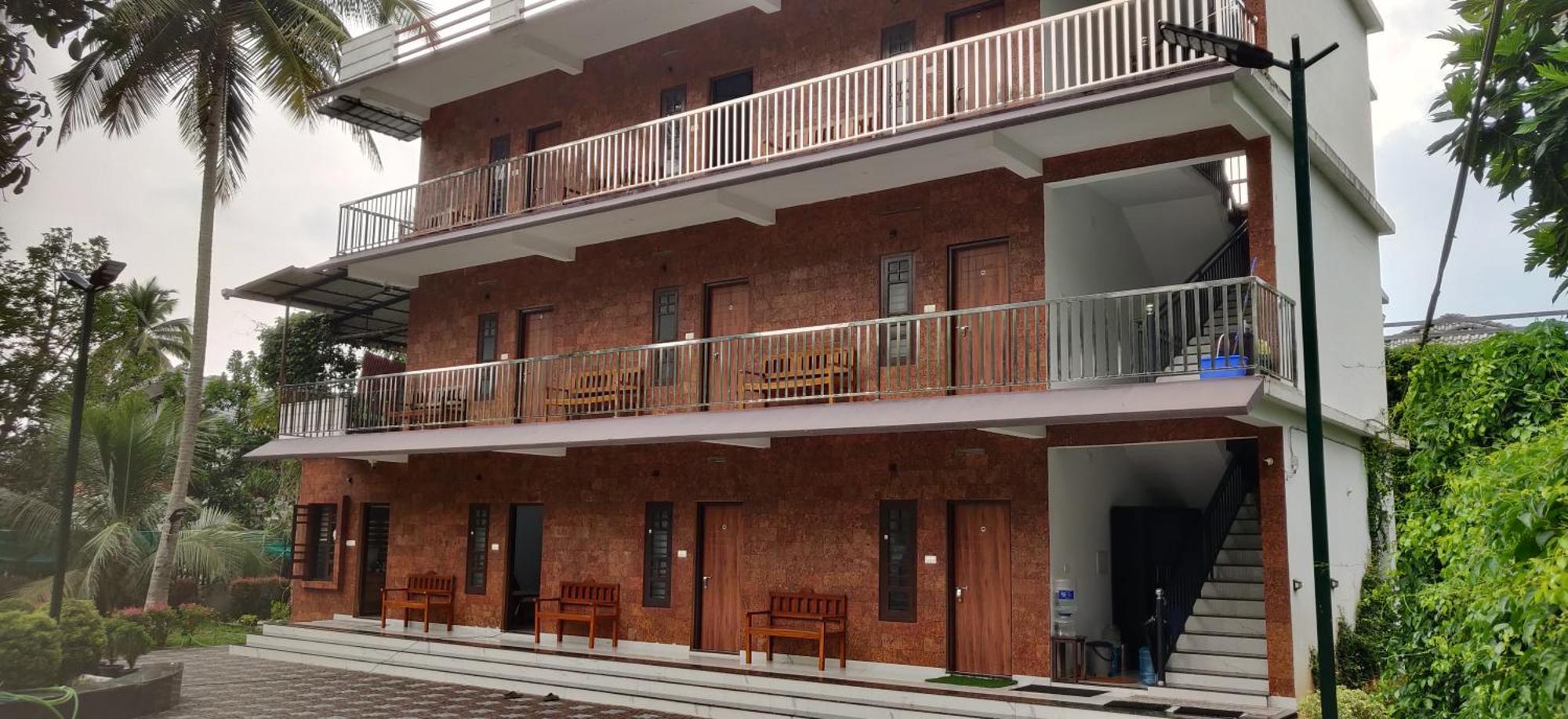 Dolphin Enclave Service Studio Apartments Kalpetta Exterior foto